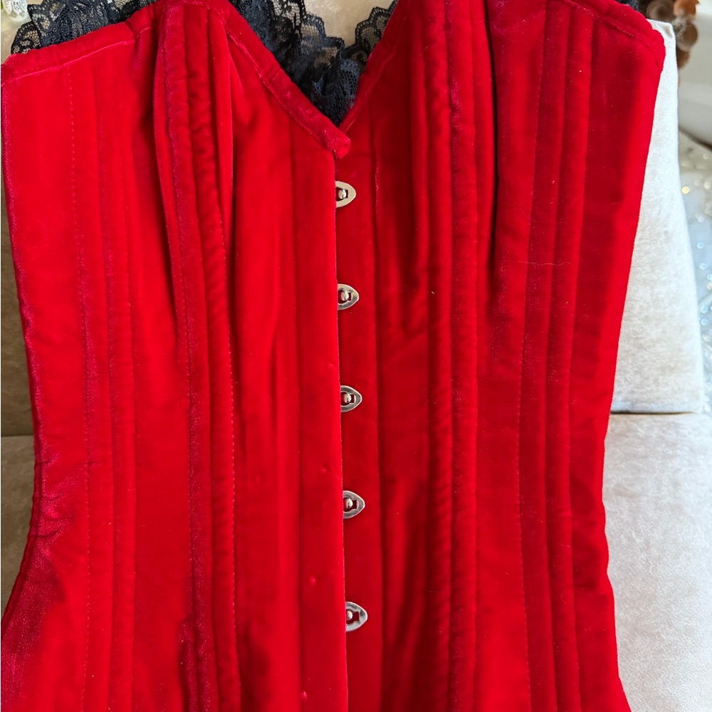 STUNNING Red Velvet Corset from UK with Black Lace Trim (What Katie Did)